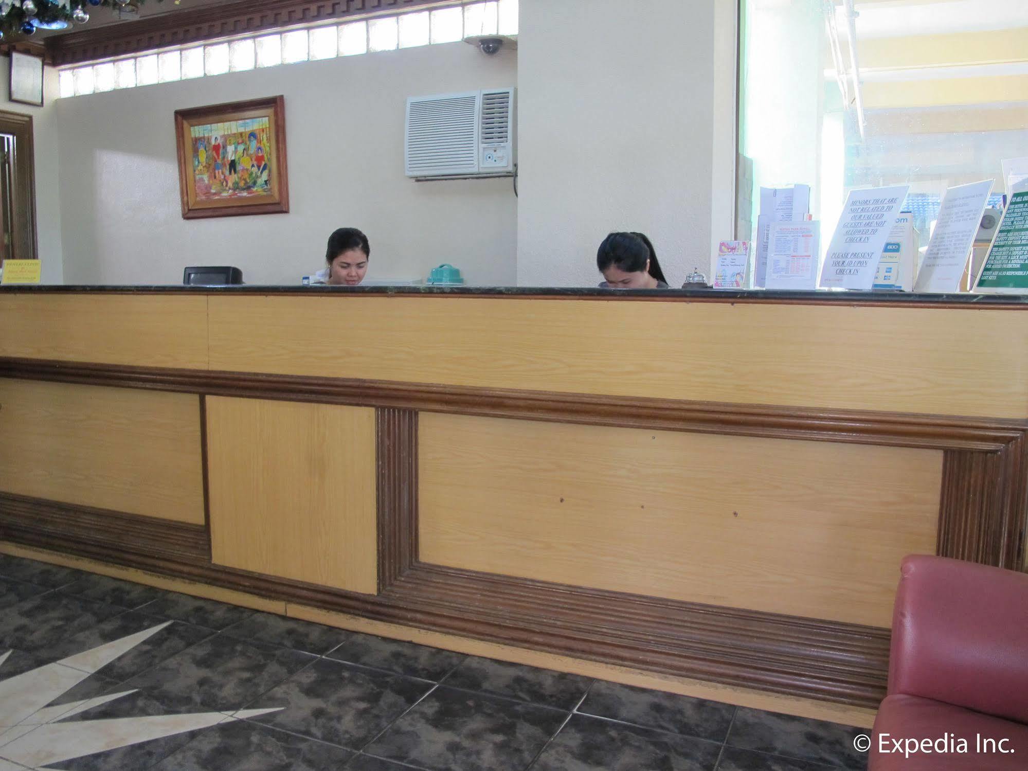 Metro Park Hotel - Cebu City Ngoại thất bức ảnh